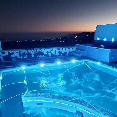 Aloelux Villa !! - Private Villa With Pool , Jacuzzi, Cinema, Massage ,Wonderful View, Art Desing Villa Тіас Екстер'єр фото