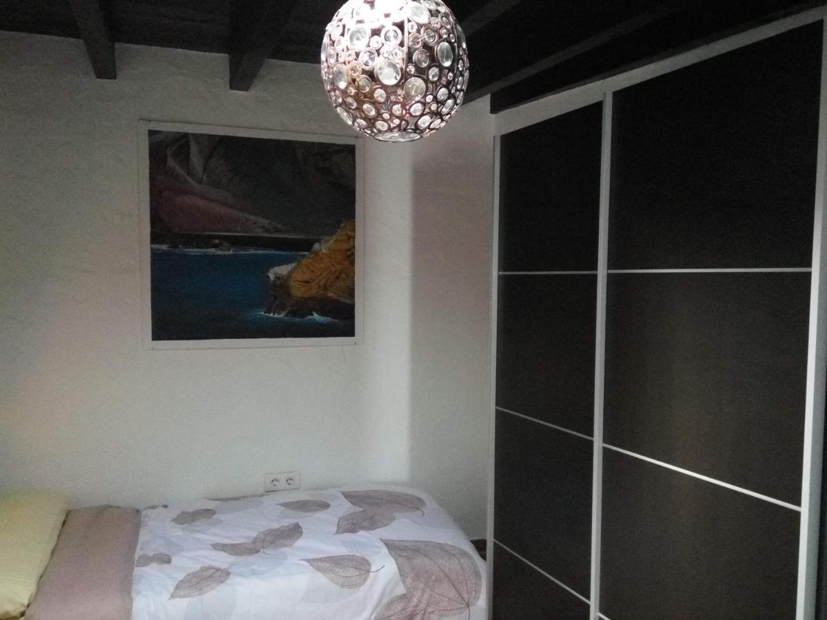 Aloelux Villa !! - Private Villa With Pool , Jacuzzi, Cinema, Massage ,Wonderful View, Art Desing Villa Тіас Екстер'єр фото