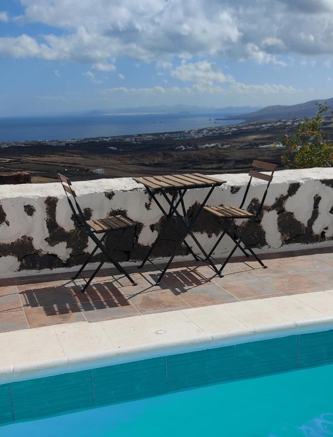 Aloelux Villa !! - Private Villa With Pool , Jacuzzi, Cinema, Massage ,Wonderful View, Art Desing Villa Тіас Екстер'єр фото